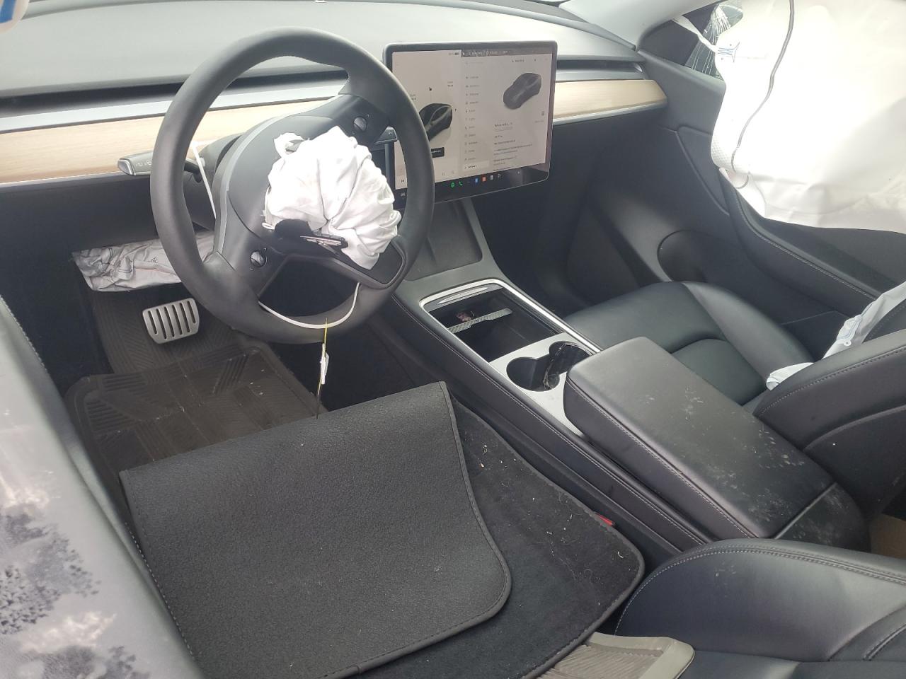 2022 Tesla Model Y VIN: 7SAYGDEF9NF359474 Lot: 92028845