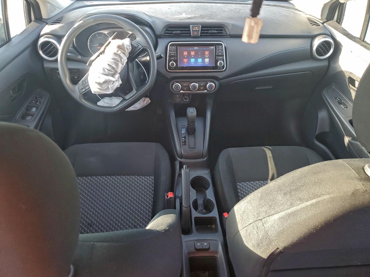 2024 Nissan Versa S VIN: 3N1CN8DVXRL930204 Lot: 94068025