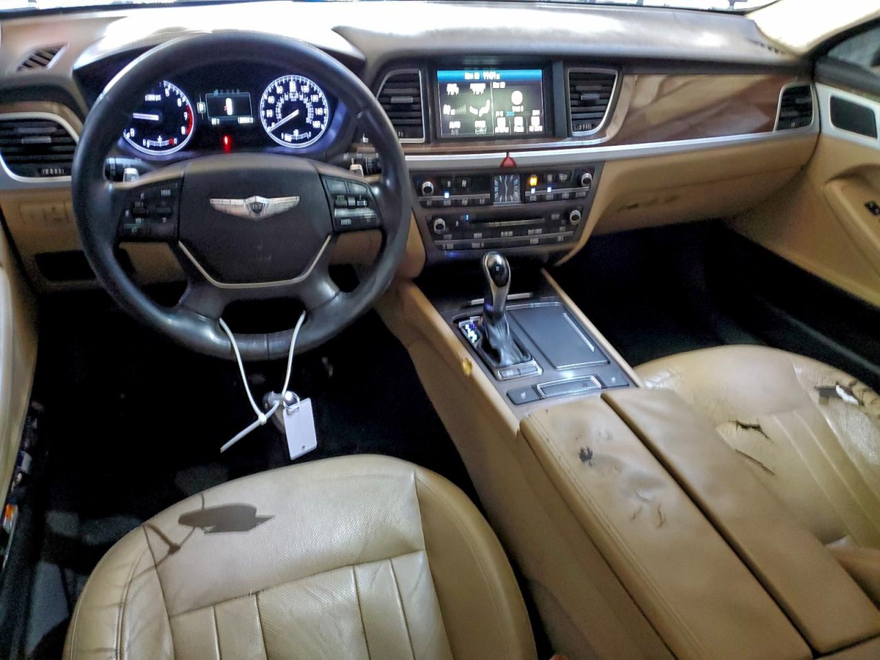 2015 Hyundai Genesis 3.8L VIN: KMHGN4JE1FU055006 Lot: 94344185