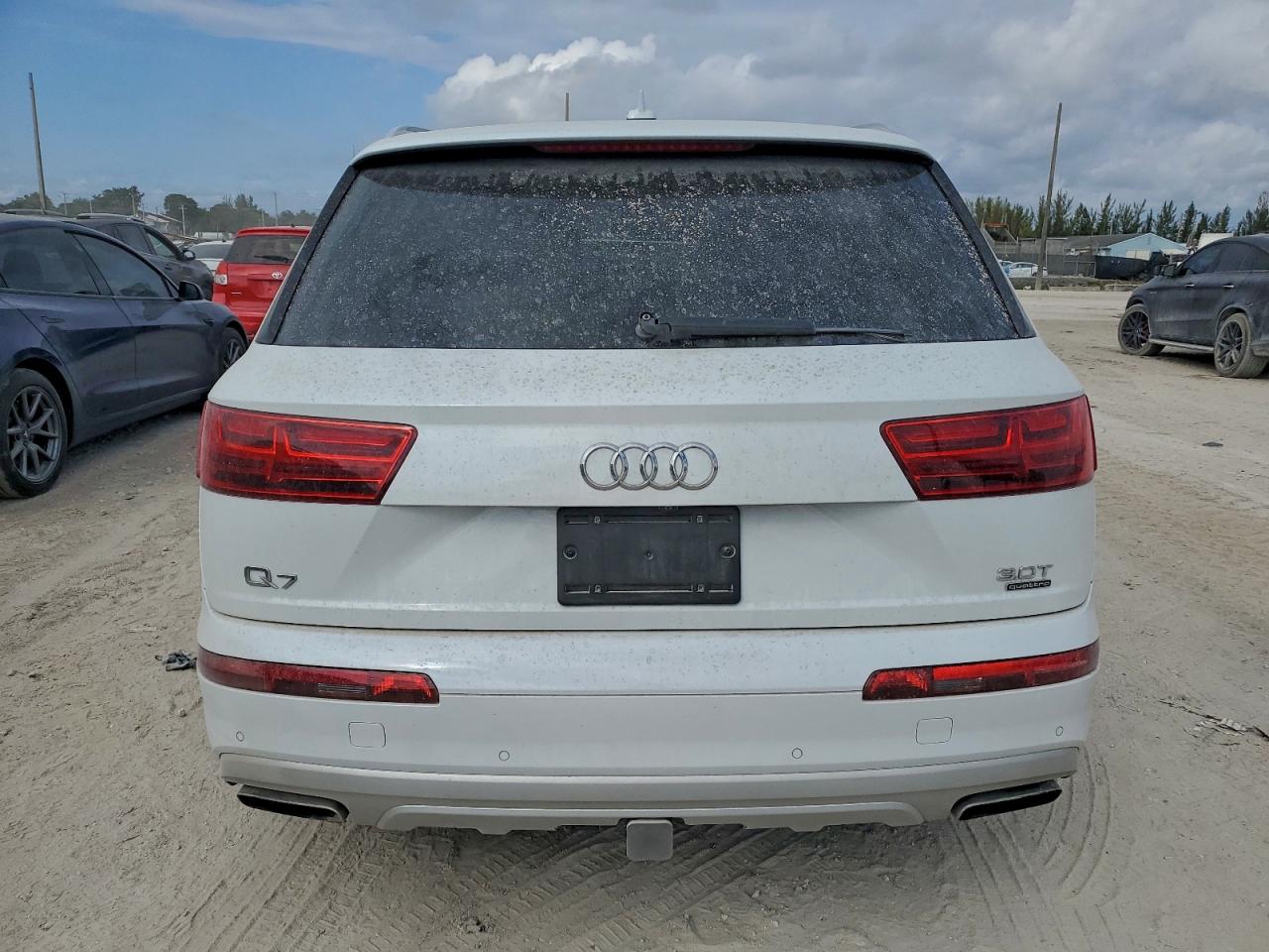 2017 Audi Q7 Premium Plus VIN: WA1LAAF74HD001770 Lot: 94337625
