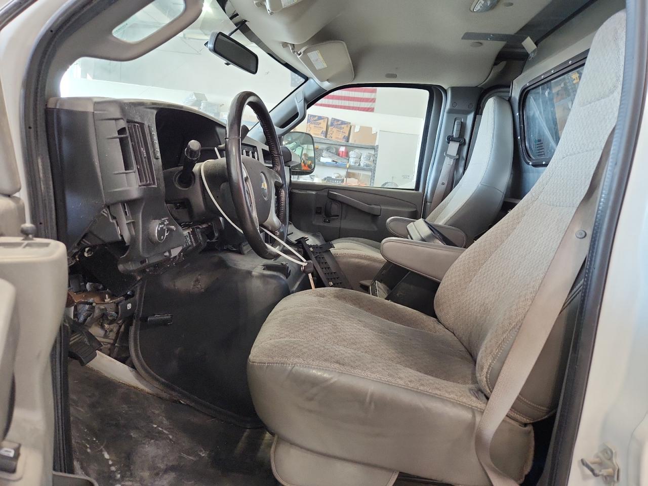 2019 Chevrolet Express G3500 VIN: 1GCZGGFGXK1305180 Lot: 92107655