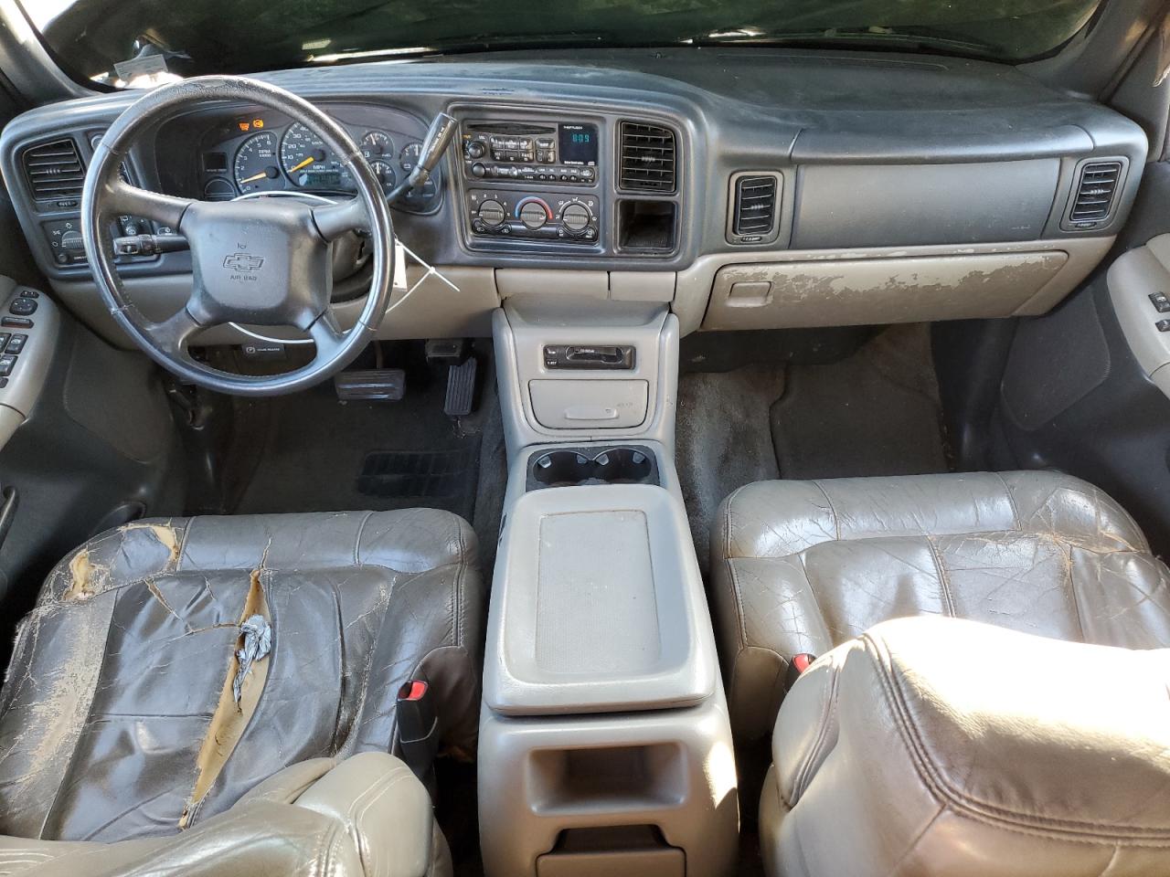 2000 Chevrolet Tahoe K1500 VIN: 1GNEK13T9YJ210511 Lot: 92241185