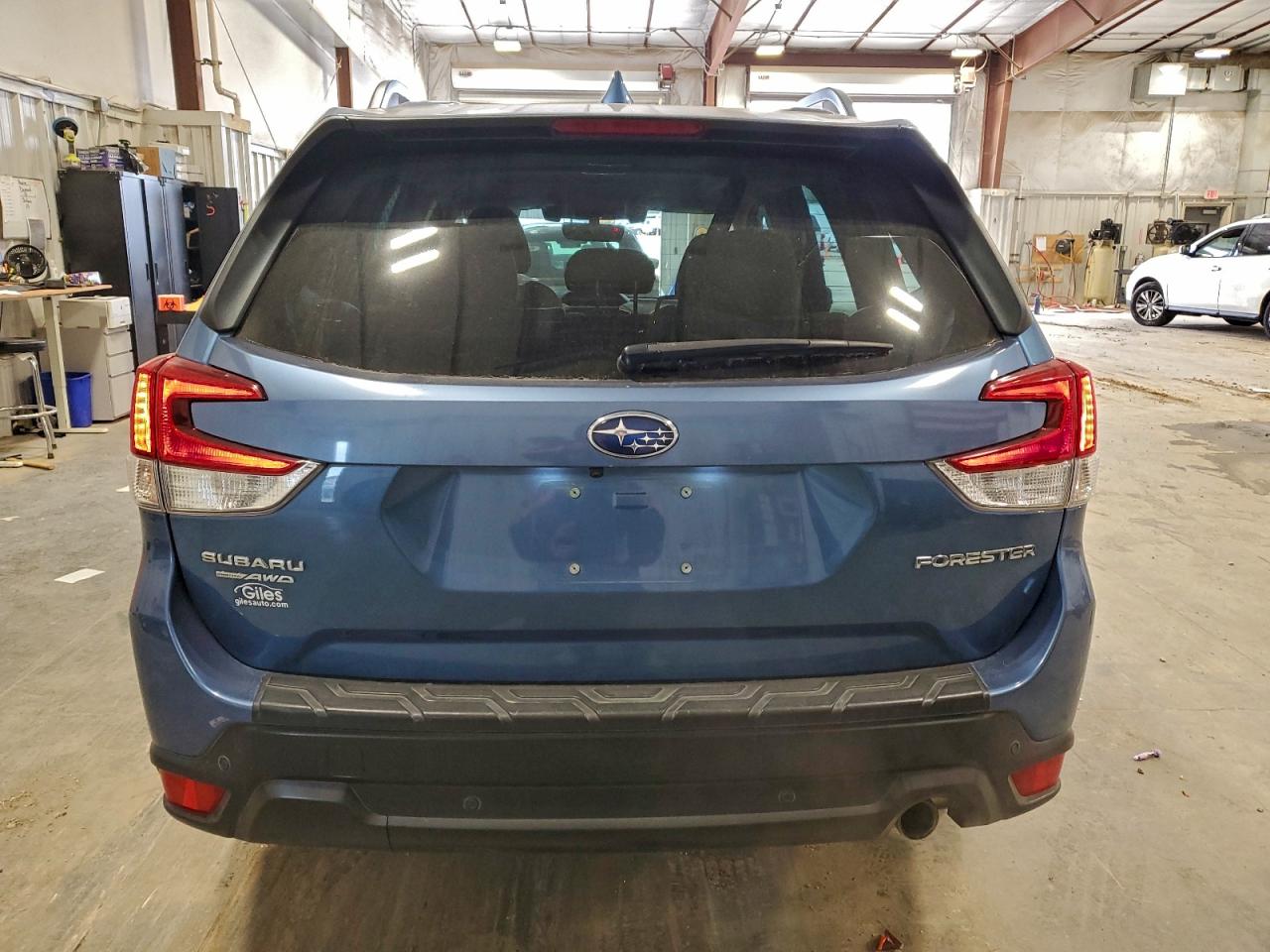 2021 Subaru Forester Limited VIN: JF2SKAUC9MH406364 Lot: 92563405