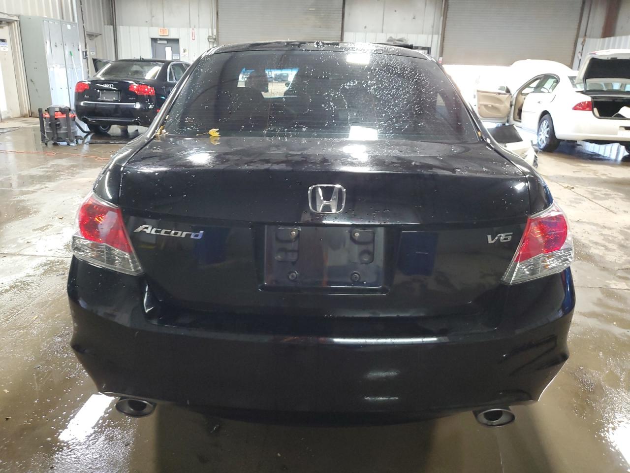 2010 Honda Accord Exl VIN: 1HGCP3F82AA009397 Lot: 92617035