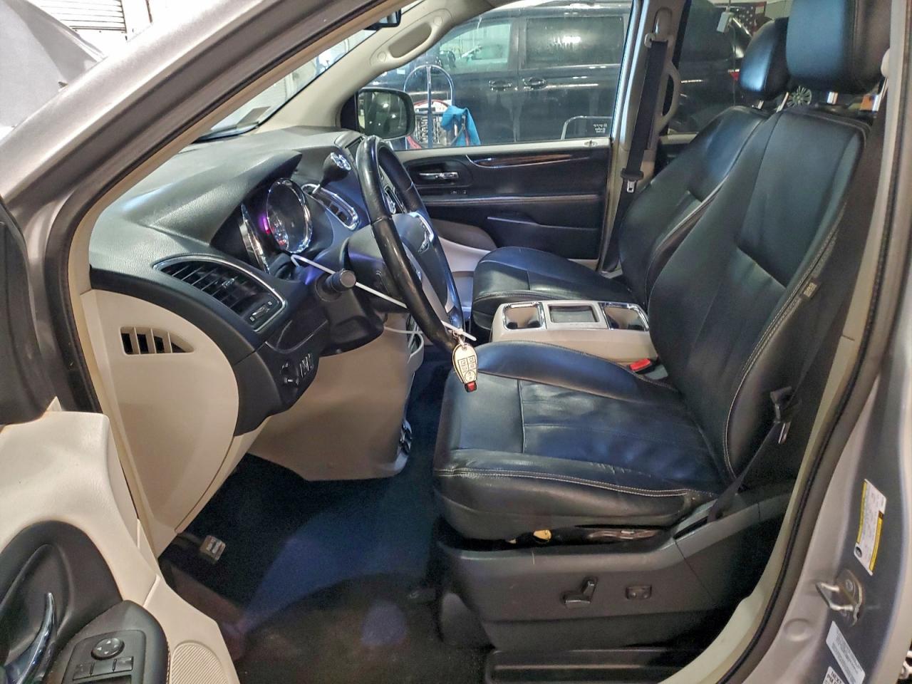 2014 Chrysler Town & Country Touring VIN: 2C4RC1BG8ER203746 Lot: 93716235