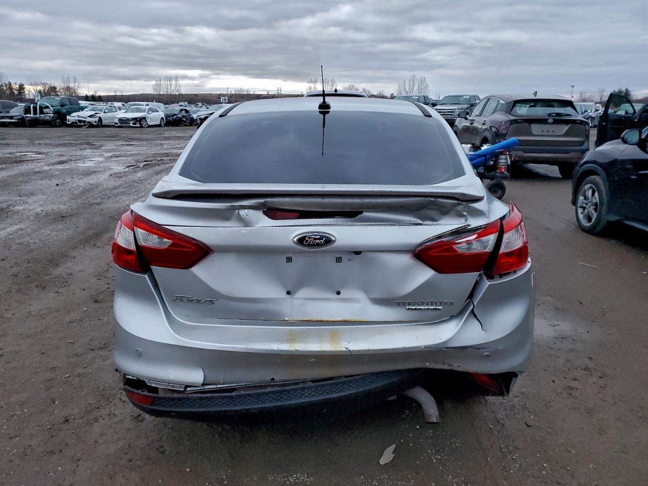 2012 Ford Focus Titanium VIN: 1FAHP3J2XCL438162 Lot: 92570635