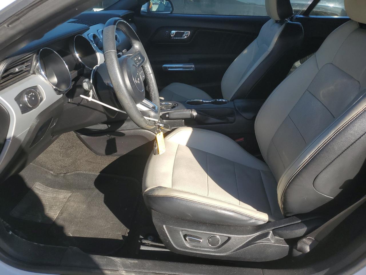 2017 Ford Mustang VIN: 1FATP8UH1H5313439 Lot: 92065185