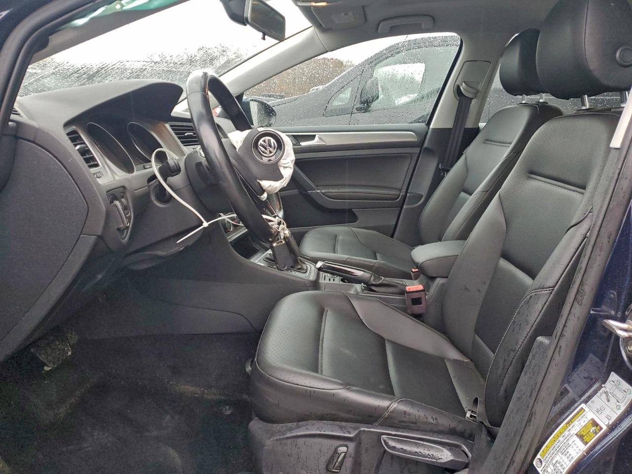 2017 Volkswagen Golf S VIN: 3VW217AU4HM058666 Lot: 94472975