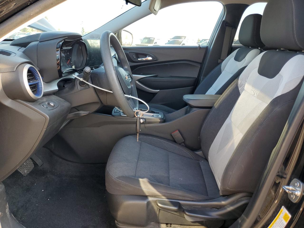 2024 Chevrolet Trax Ls VIN: KL77LFE28RC023747 Lot: 91880615