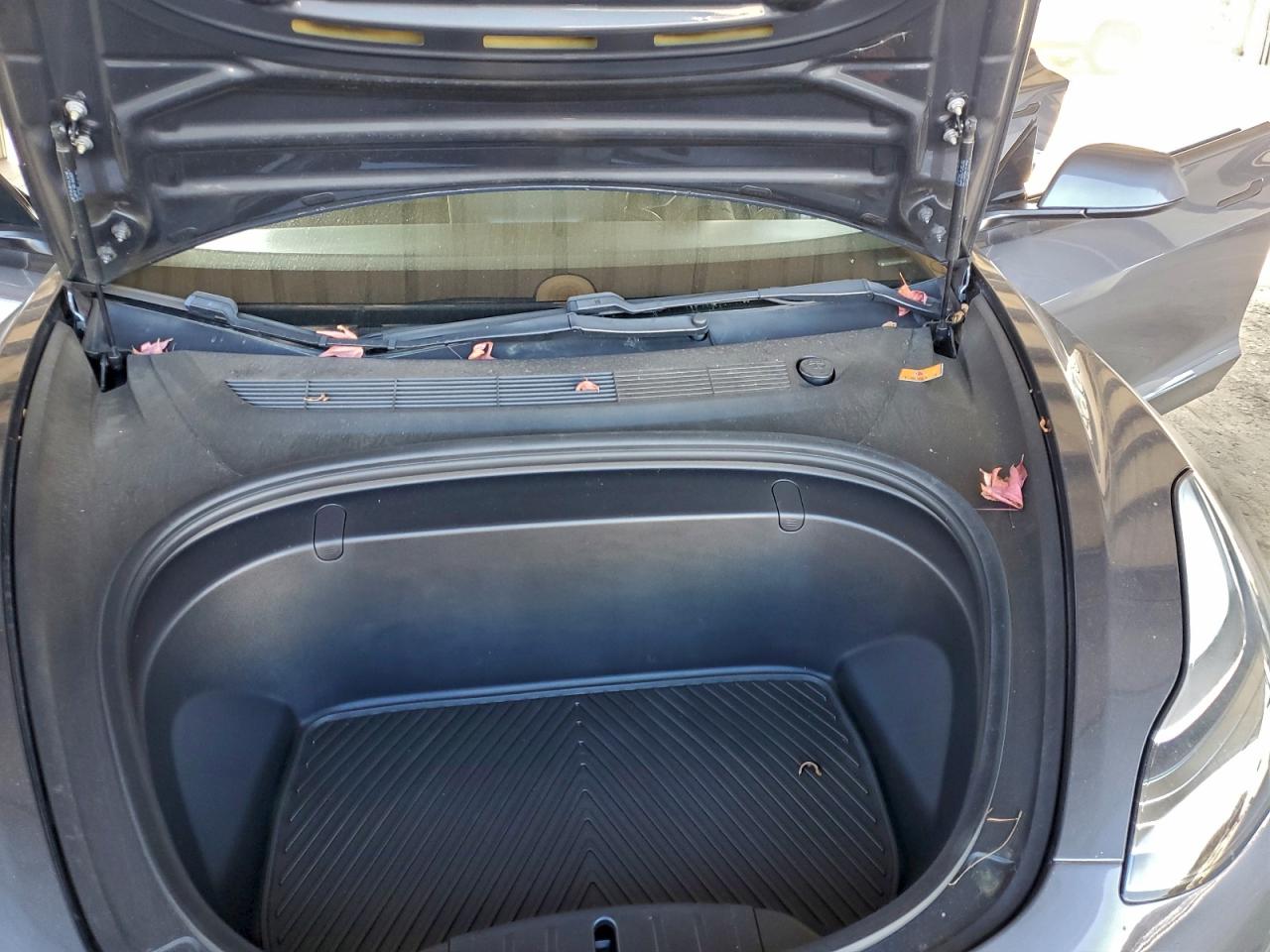 2018 Tesla Model 3 VIN: 5YJ3E1EA3JF158888 Lot: 94752445