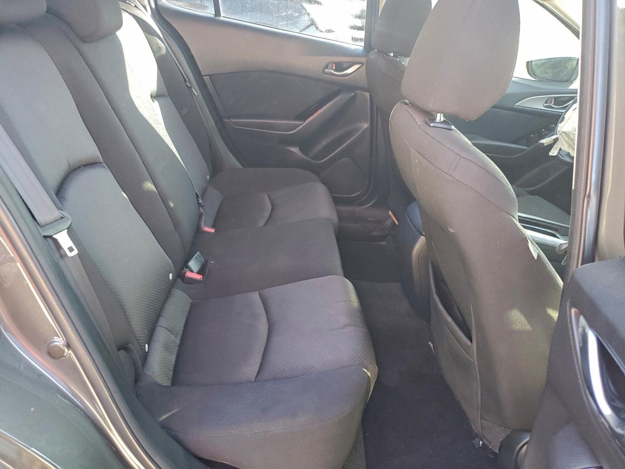 2018 Mazda 3 Sport VIN: 3MZBN1U7XJM272588 Lot: 94608665