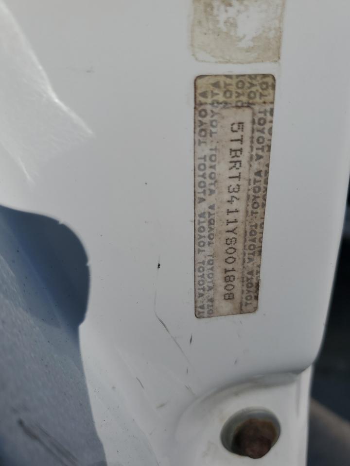 2000 Toyota Tundra Access Cab VIN: 5TBRT3411YS001808 Lot: 93448505