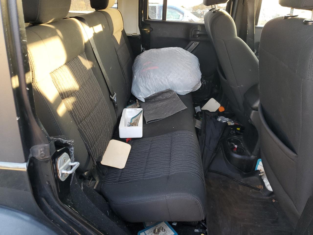 2012 Jeep Wrangler Unlimited Sport VIN: 1C4HJWDG6CL200040 Lot: 90898385