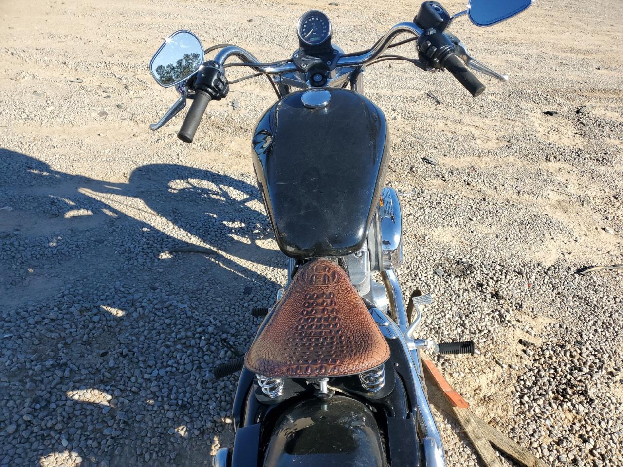 2017 Harley-Davidson Xl883 Superlow VIN: 1HD4CR212HC426977 Lot: 92220375