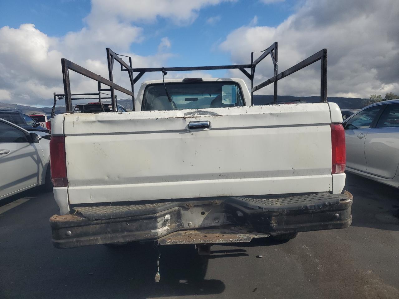 1997 Ford F350 VIN: 1FTJW35G2VEB54519 Lot: 93384455