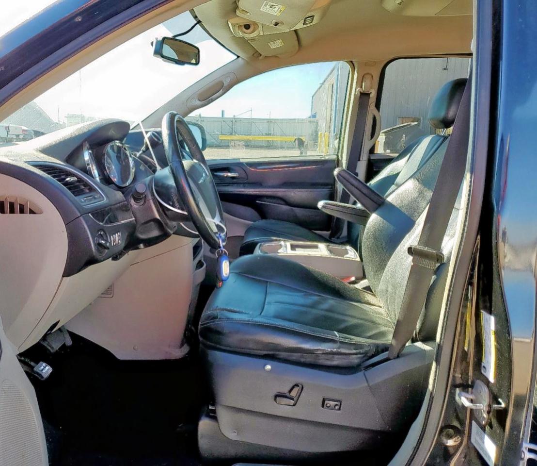 2014 Chrysler Town & Country Touring VIN: 2C4RC1BG0ER157555 Lot: 91668815