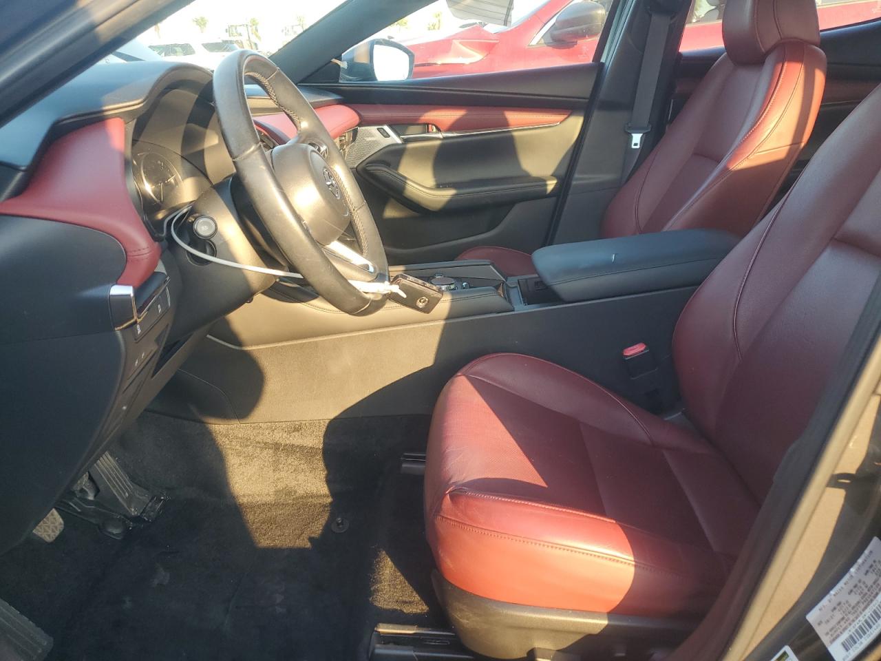 2021 Mazda 3 Premium VIN: JM1BPAML8M1402640 Lot: 92993635