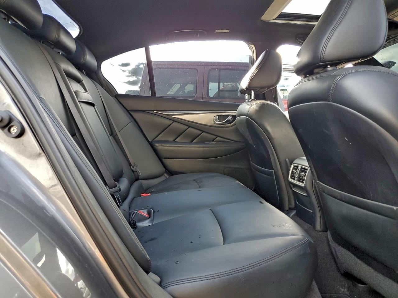 2015 Infiniti Q50 Base VIN: JN1BV7AP0FM347668 Lot: 93960795