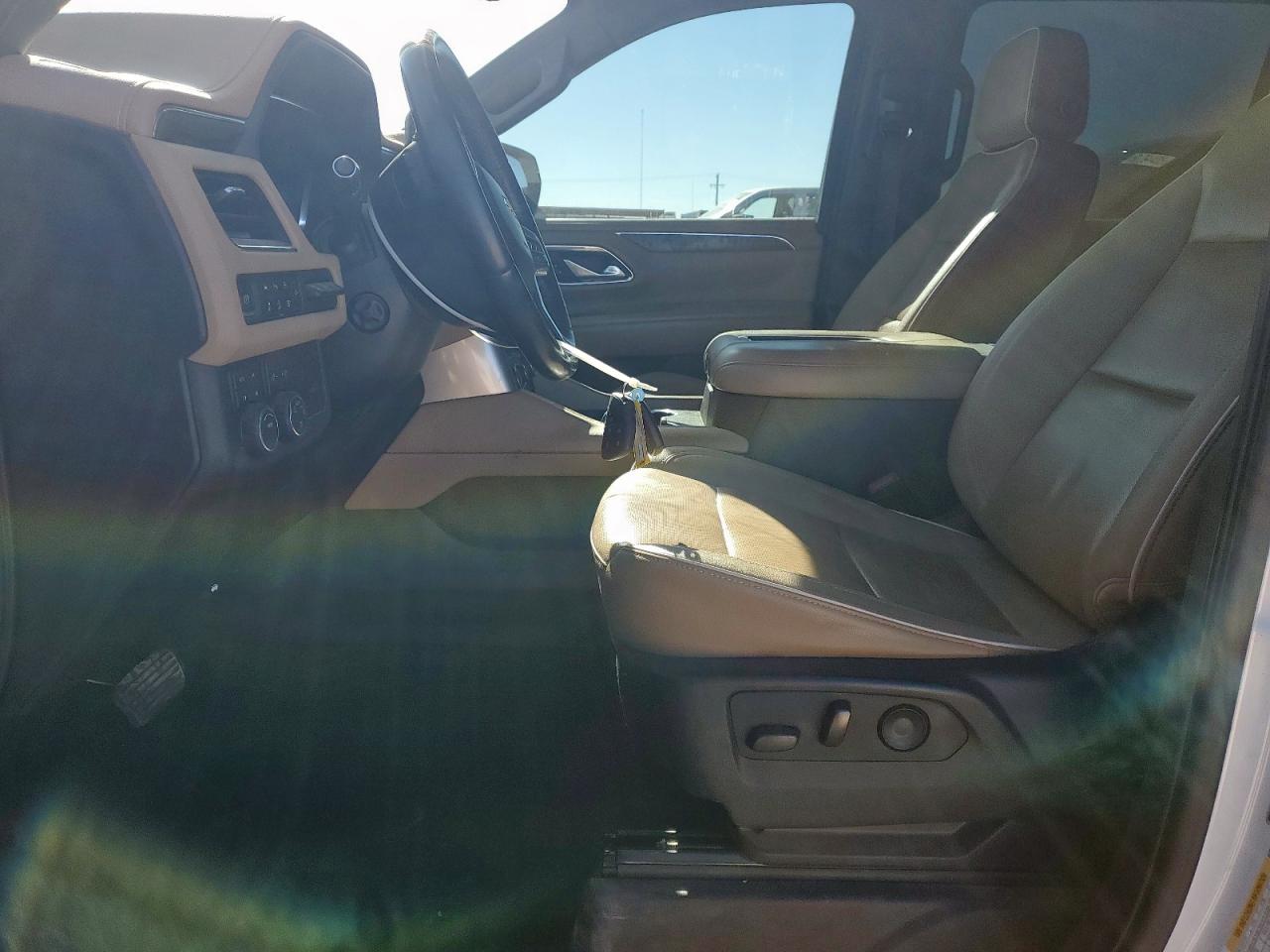 2022 Chevrolet Suburban K1500 Premier VIN: 1GNSKFKL9NR330209 Lot: 91826505