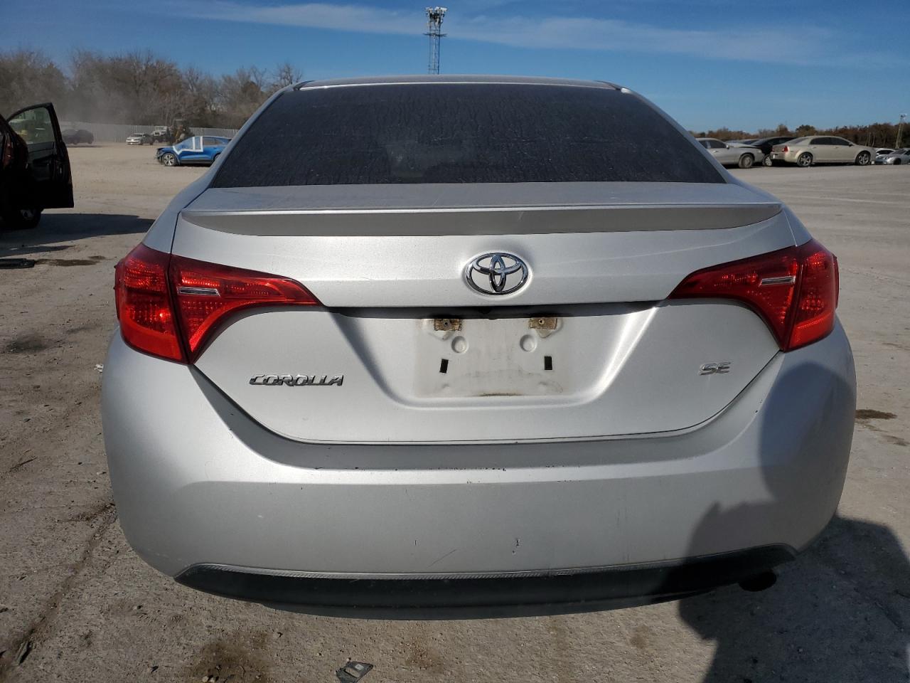 2017 Toyota Corolla L VIN: 5YFBURHE4HP626511 Lot: 92935425