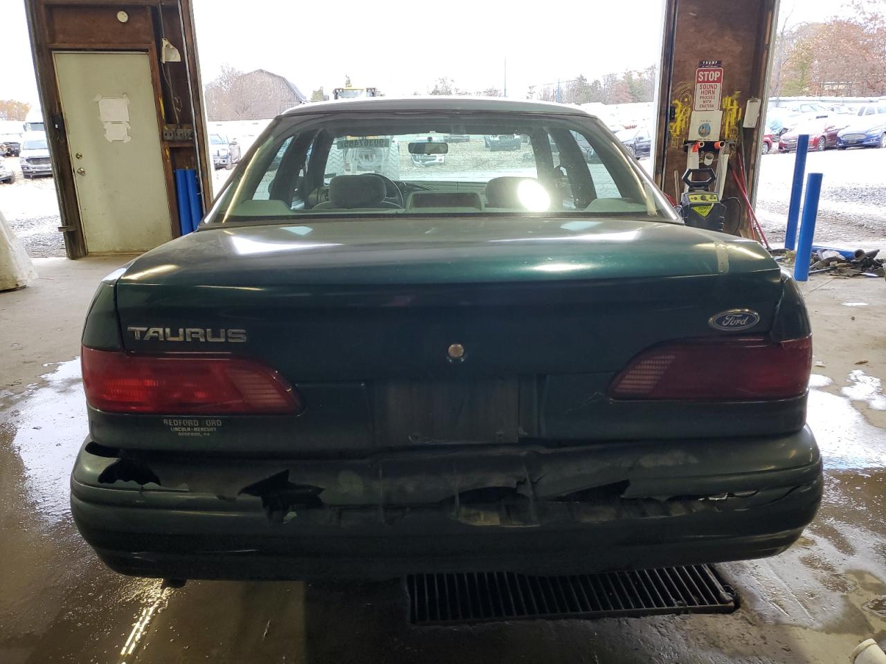 1995 Ford Taurus Gl VIN: 1FALP52U4SA141923 Lot: 90367485