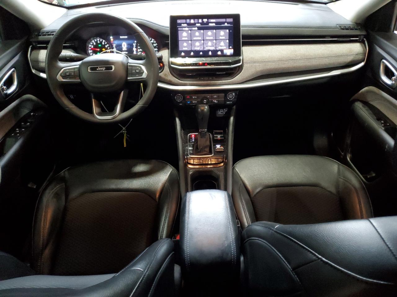 2022 Jeep Compass Latitude VIN: 3C4NJDBB4NT203086 Lot: 92282015