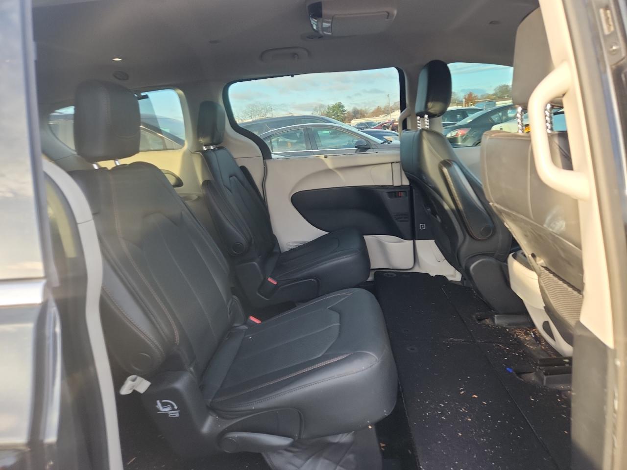 2020 Chrysler Pacifica Touring L VIN: 2C4RC1BG9LR192754 Lot: 91779915