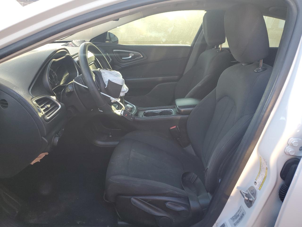 2016 Chrysler 200 Limited VIN: 1C3CCCAB1GN142042 Lot: 92803525