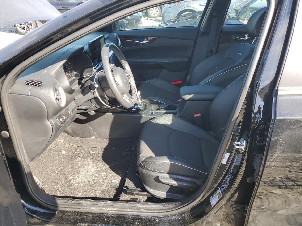 2024 Kia Forte Gt Line VIN: 3KPF54AD8RE810971 Lot: 92813215