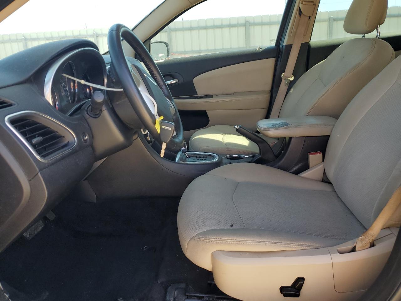 2012 Chrysler 200 Touring VIN: 1C3CCBBG2CN131341 Lot: 91639935