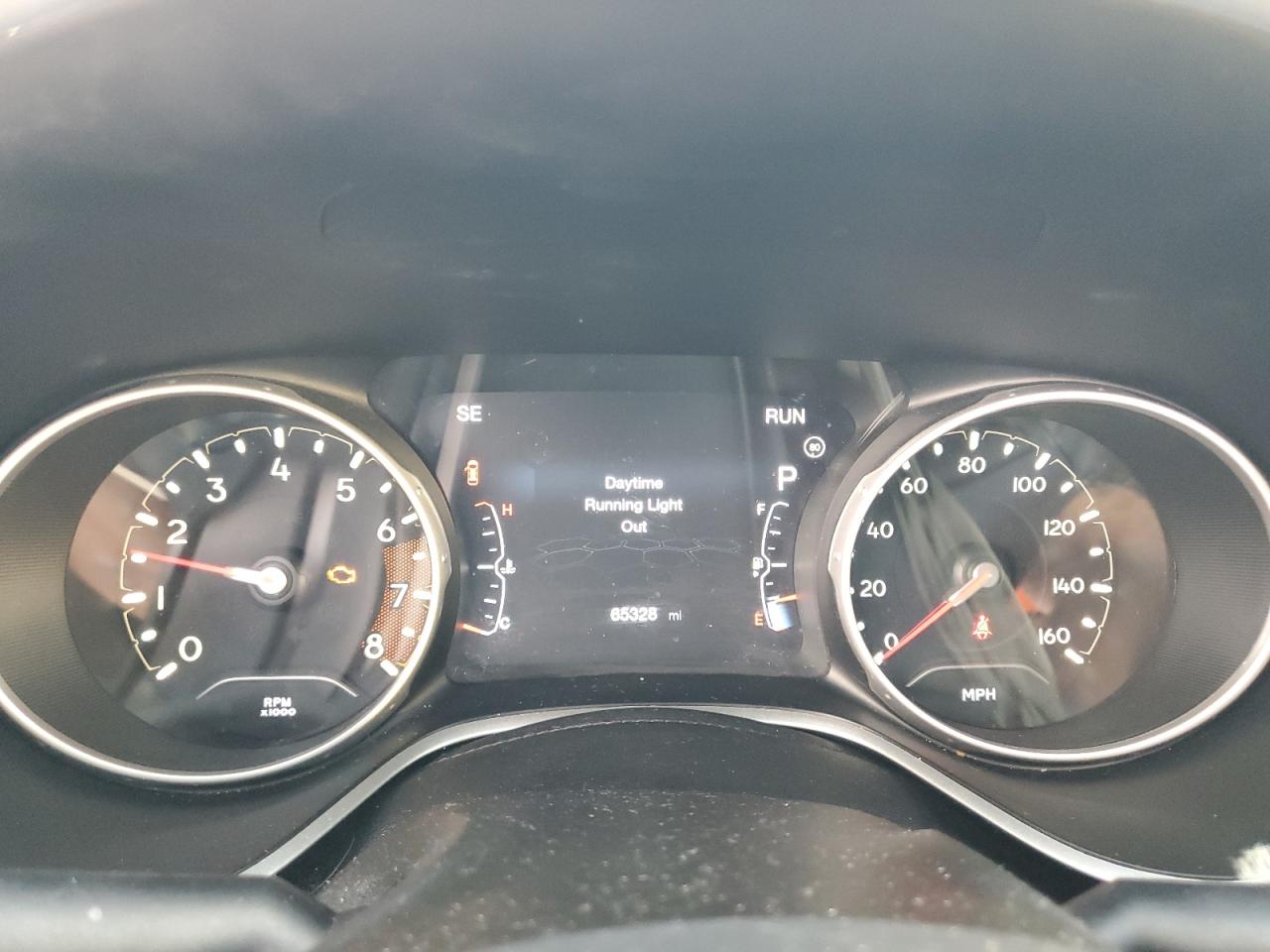 2018 Jeep Compass Latitude VIN: 3C4NJDBB5JT138677 Lot: 92748125