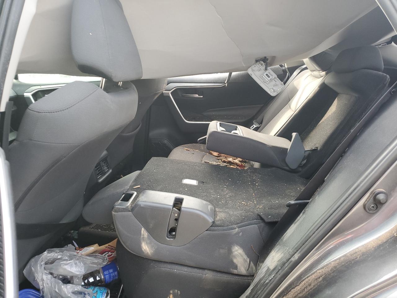 2020 Toyota Rav4 Xle VIN: 2T3P1RFV8LC126093 Lot: 93647495