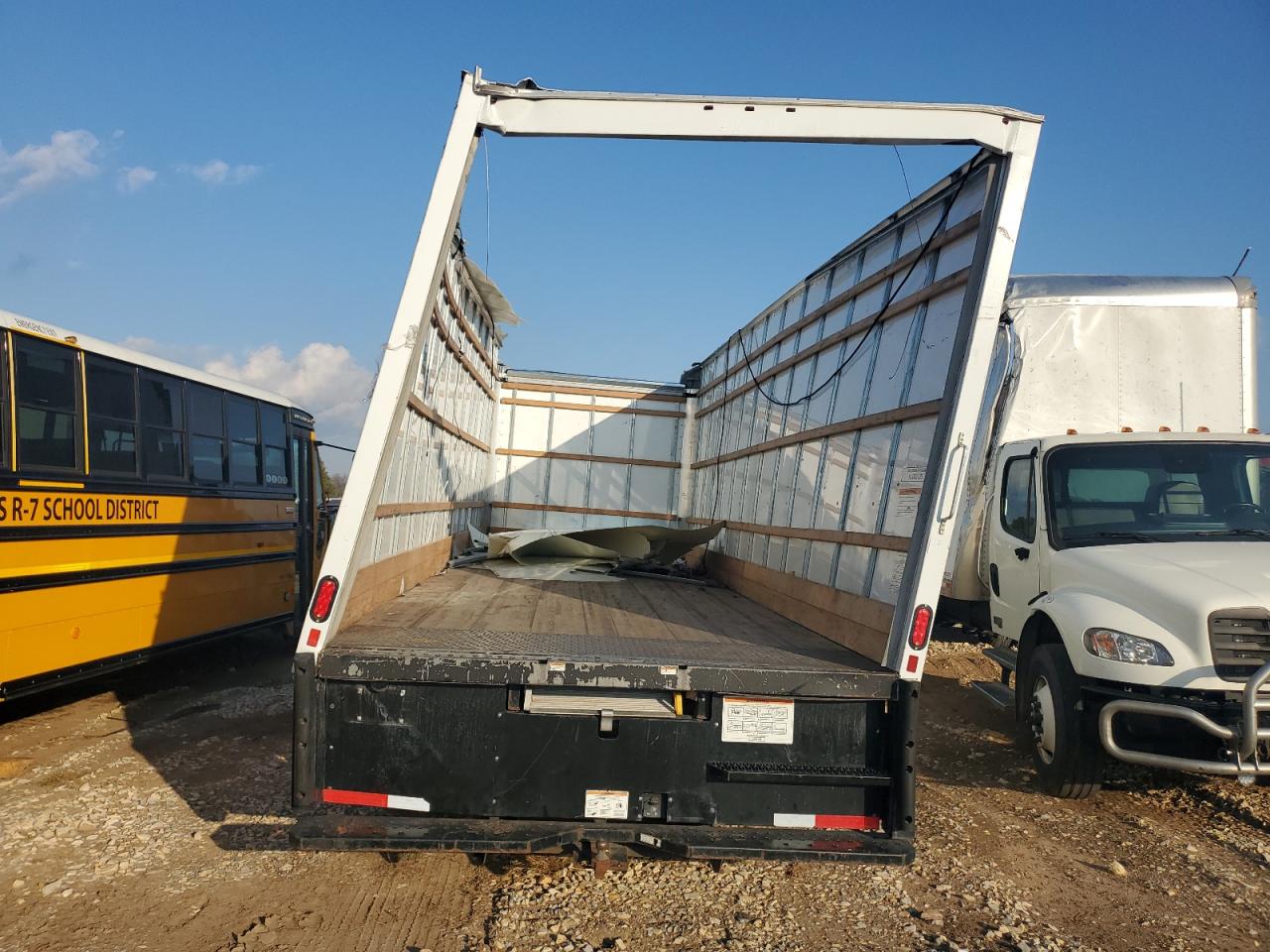 2024 International Mv607 Box Truck VIN: 3HAEUMML2RL745012 Lot: 92052365