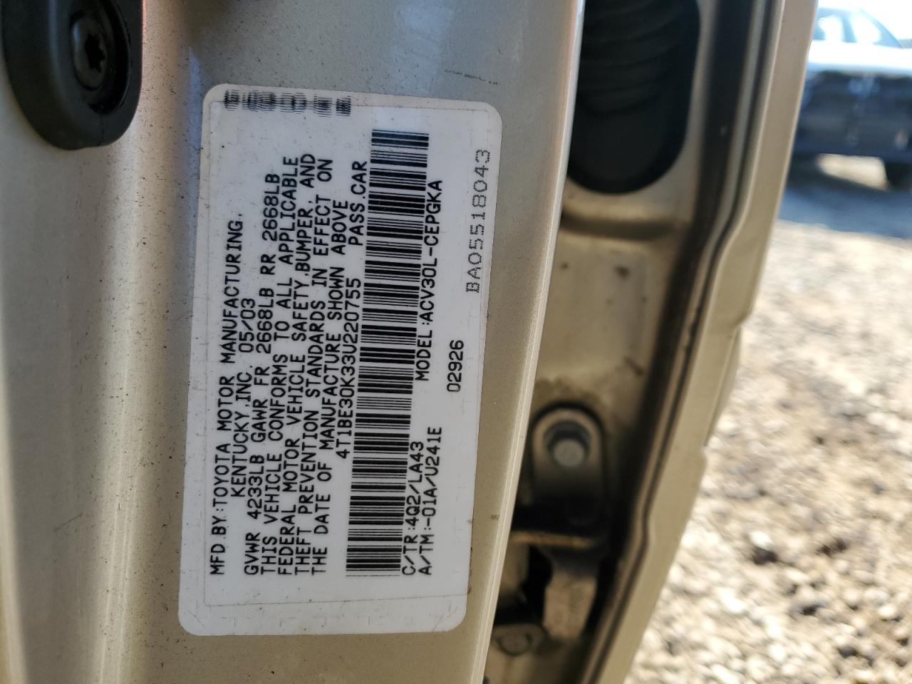 2003 Toyota Camry Le VIN: 4T1BE30K33U220755 Lot: 93844975