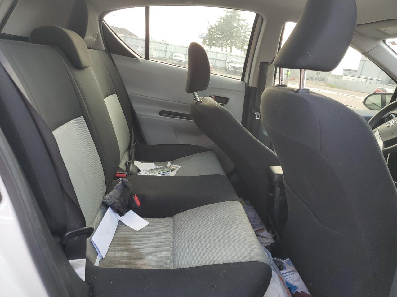 2013 Toyota Prius C VIN: JTDKDTB38E1575258 Lot: 93696735