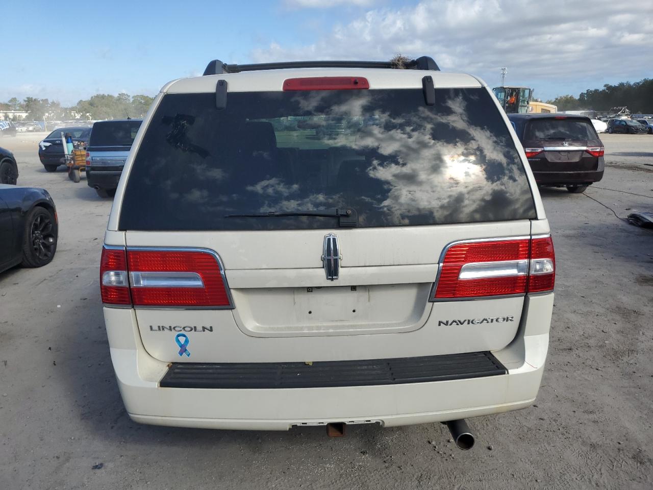 2008 Lincoln Navigator VIN: 5LMFU27548LJ19877 Lot: 92306785