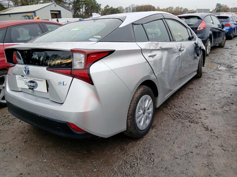 2020 TOYOTA PRIUS HYBRID 