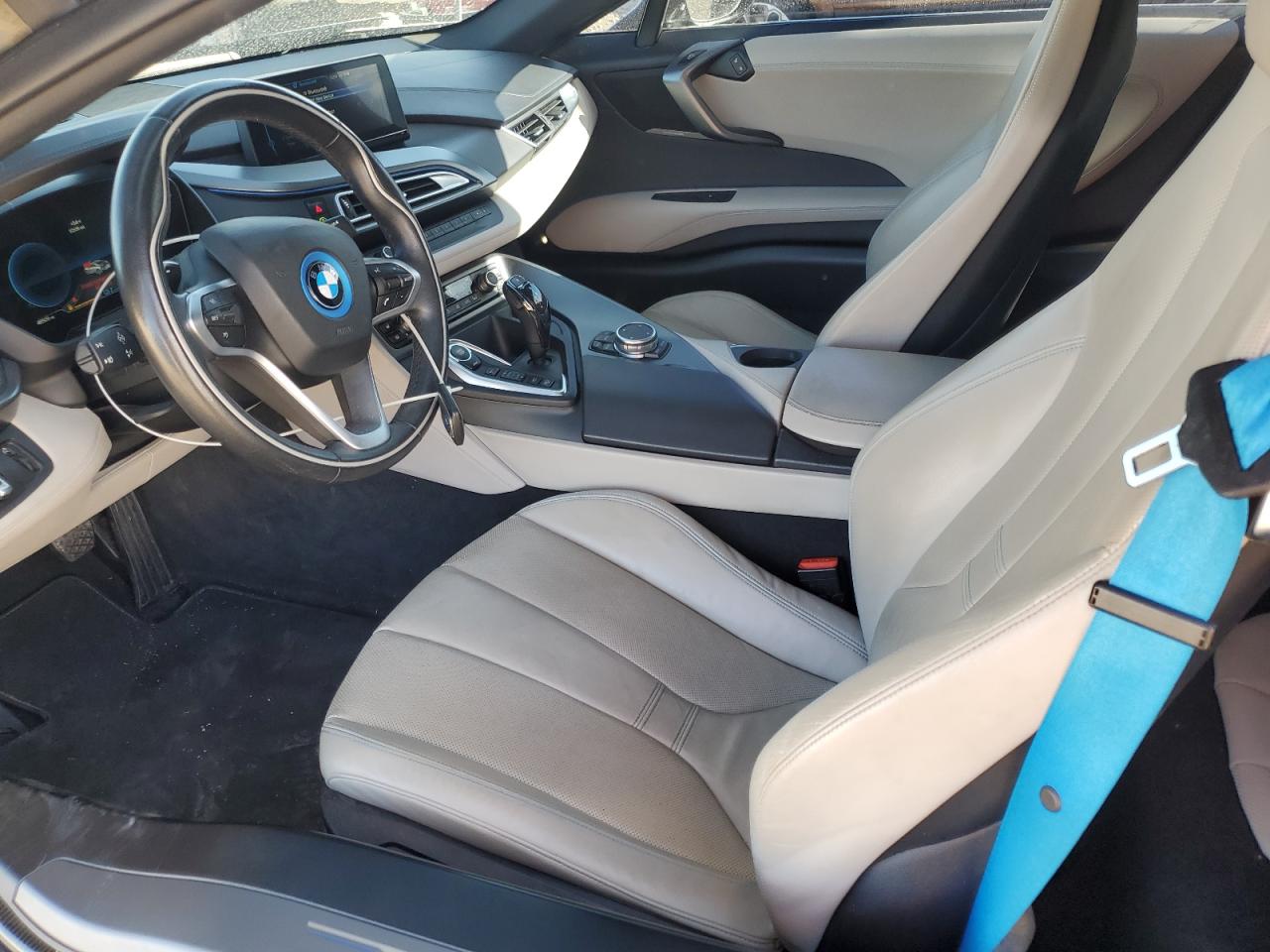 Фото: WBY2Z2C52FV392684