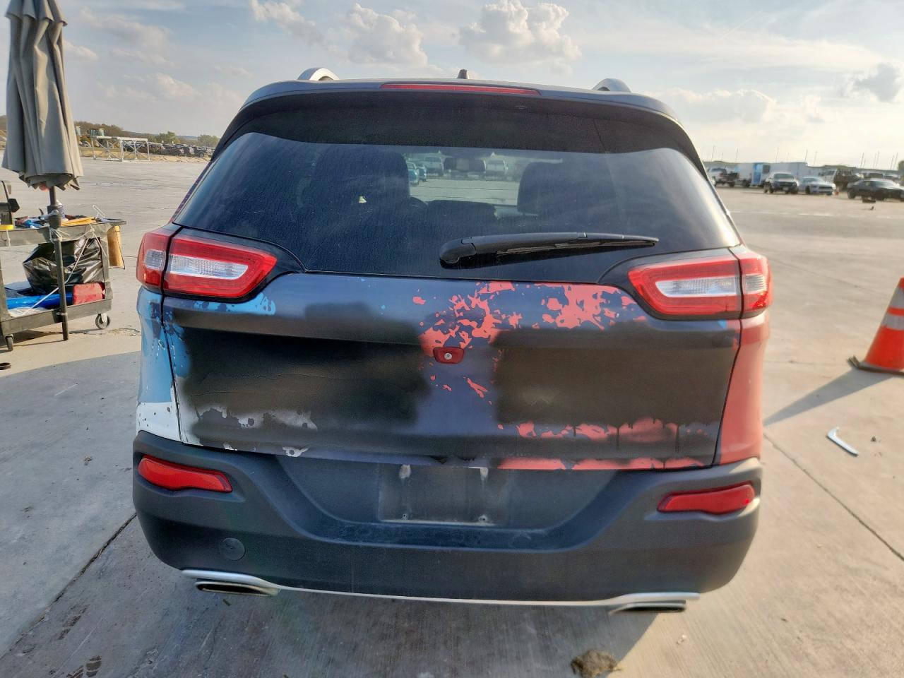 2015 Jeep Cherokee Limited VIN: 1C4PJLDS3FW643392 Lot: 93539635