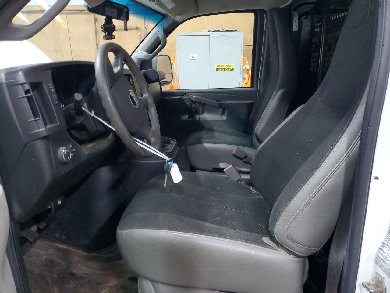 2021 GMC Savana G25 Delivery Van VIN: 1GTW7AF76M1221120 Lot: 92938465