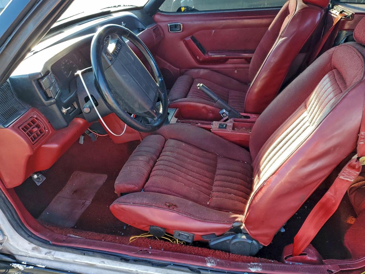 1990 Ford Mustang Lx VIN: 1FACP44E0LF119647 Lot: 94088315