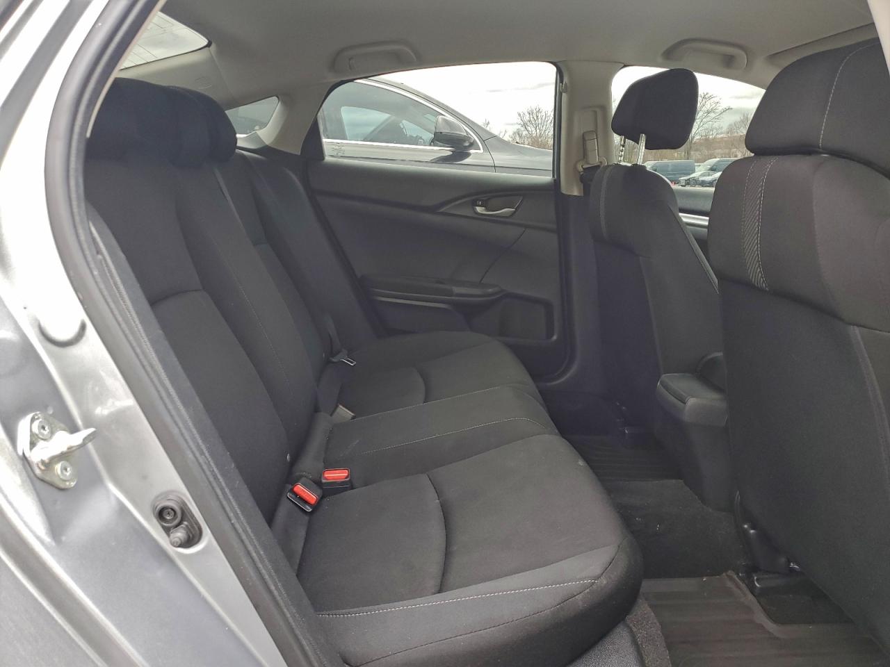 2018 Honda Civic Lx VIN: 19XFC2F5XJE027537 Lot: 94306525