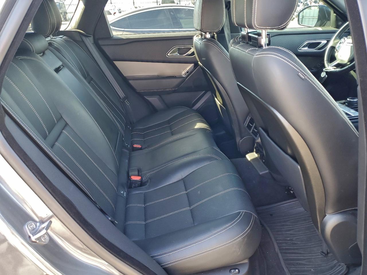 2019 Land Rover Range Rover Velar S VIN: SALYB2EX2KA786923 Lot: 94195095