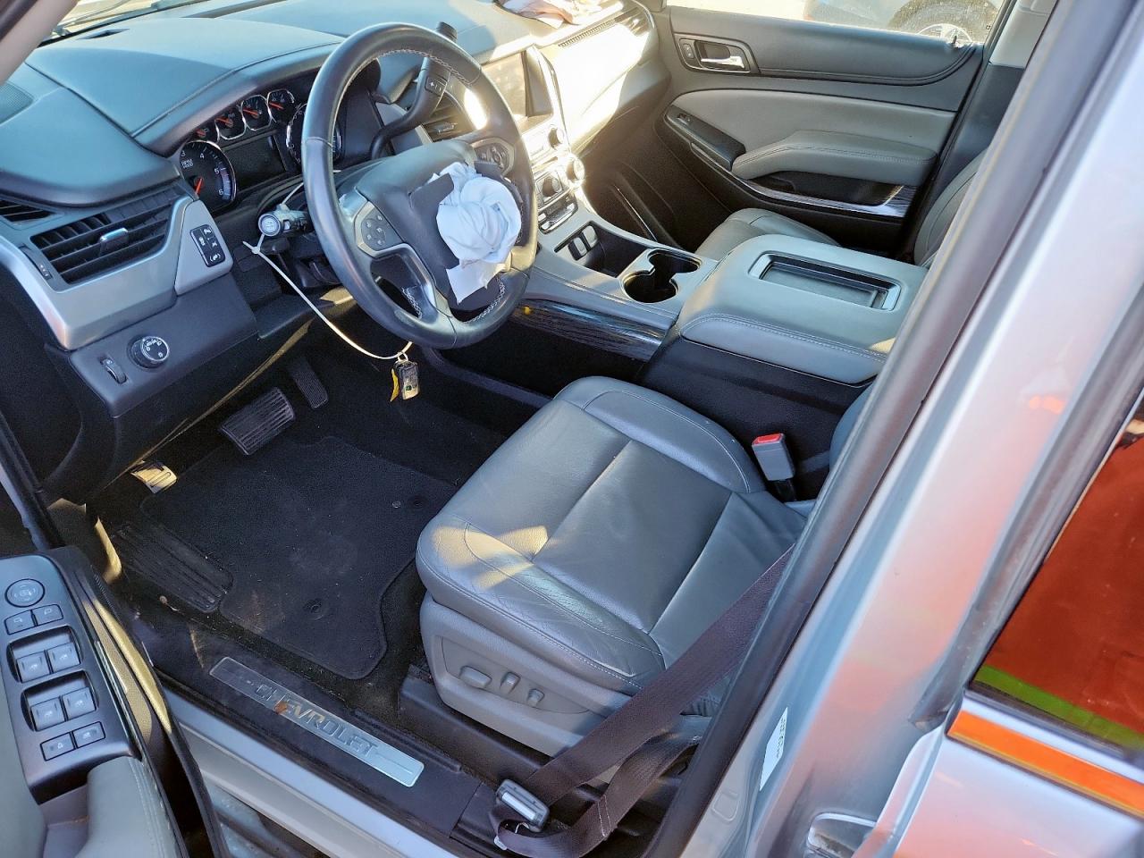 2017 Chevrolet Suburban C1500 Lt VIN: 1GNSCHKC6HR157505 Lot: 92344065