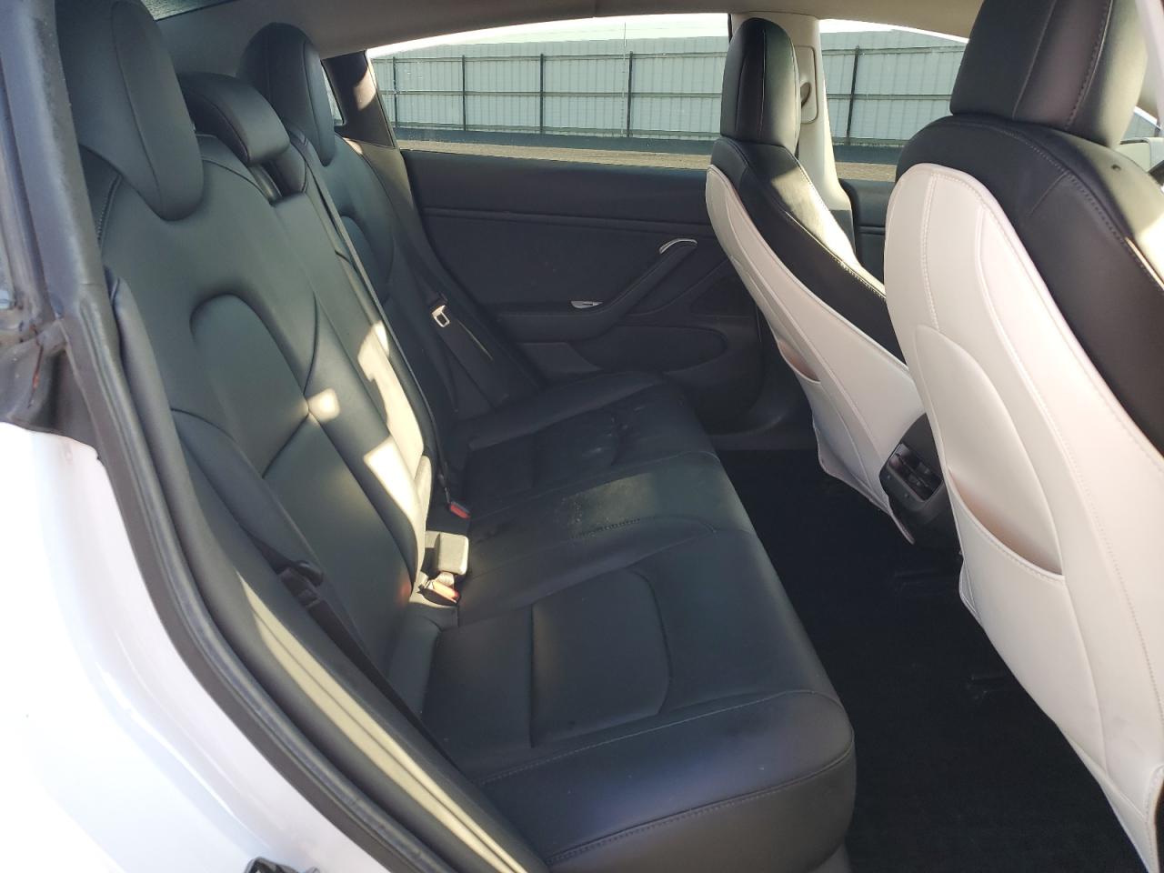 2019 Tesla Model 3 VIN: 5YJ3E1EA1KF397129 Lot: 93618185