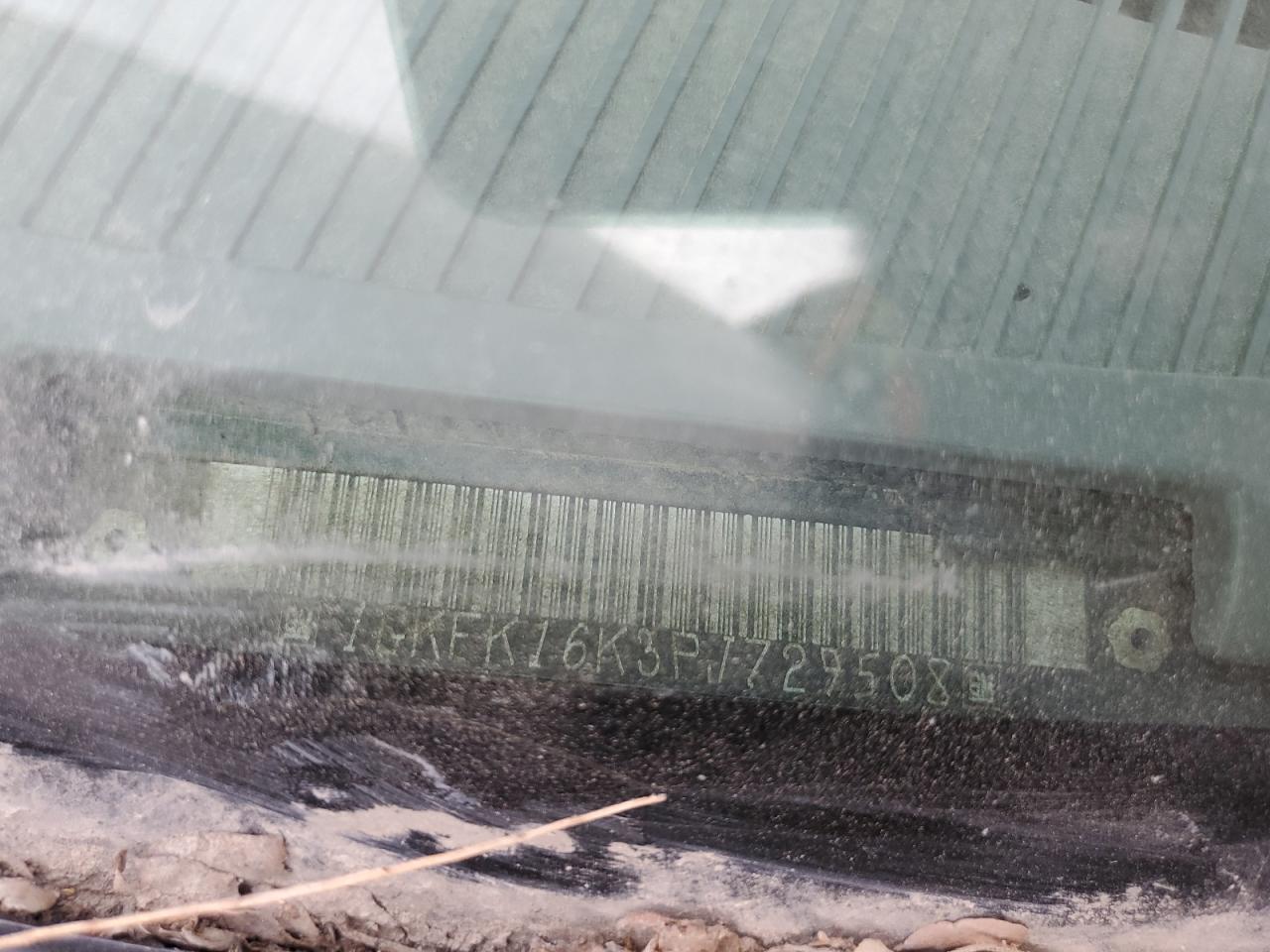 1993 GMC Suburban K1500 VIN: 1GKFK16K3PJ729508 Lot: 91906035