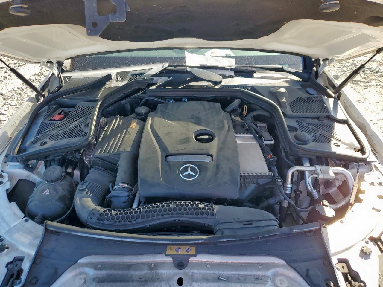 2015 Mercedes-Benz C 300 VIN: 55SWF4JB2FU085738 Lot: 91780125