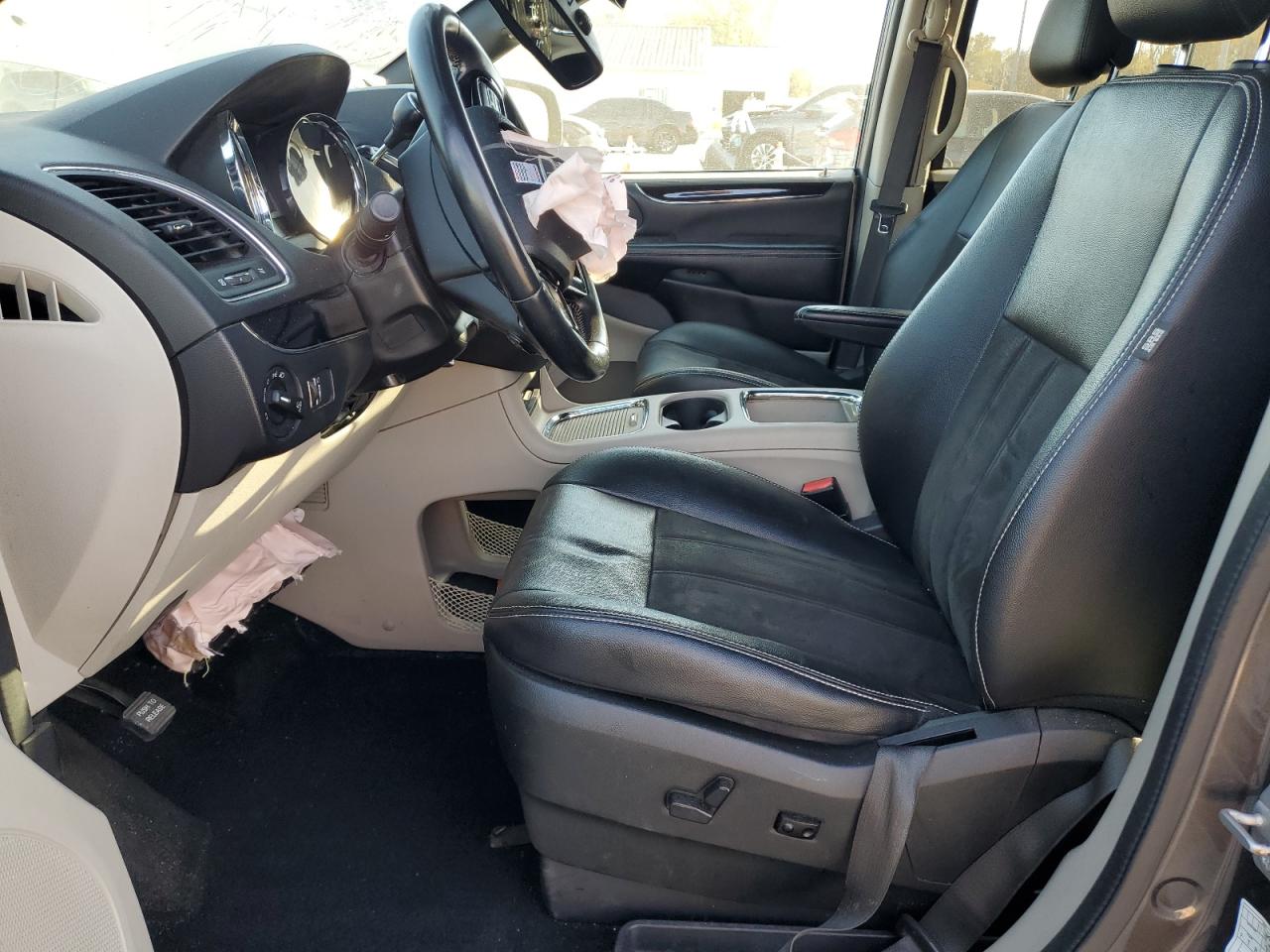 2019 Dodge Grand Caravan Sxt VIN: 2C4RDGCG0KR529700 Lot: 91270095