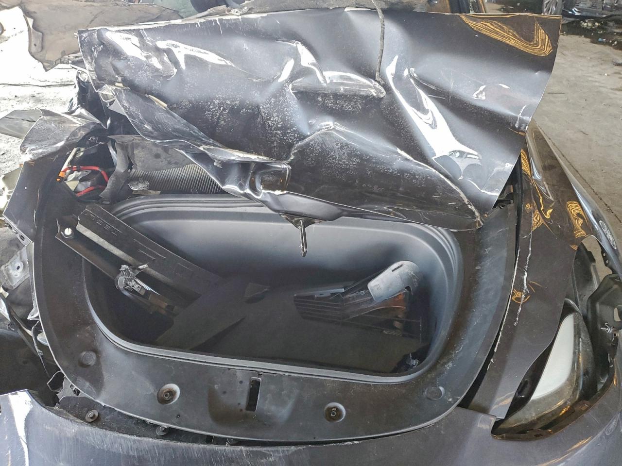 2022 Tesla Model Y VIN: 7SAYGDEF2NF547351 Lot: 94195255