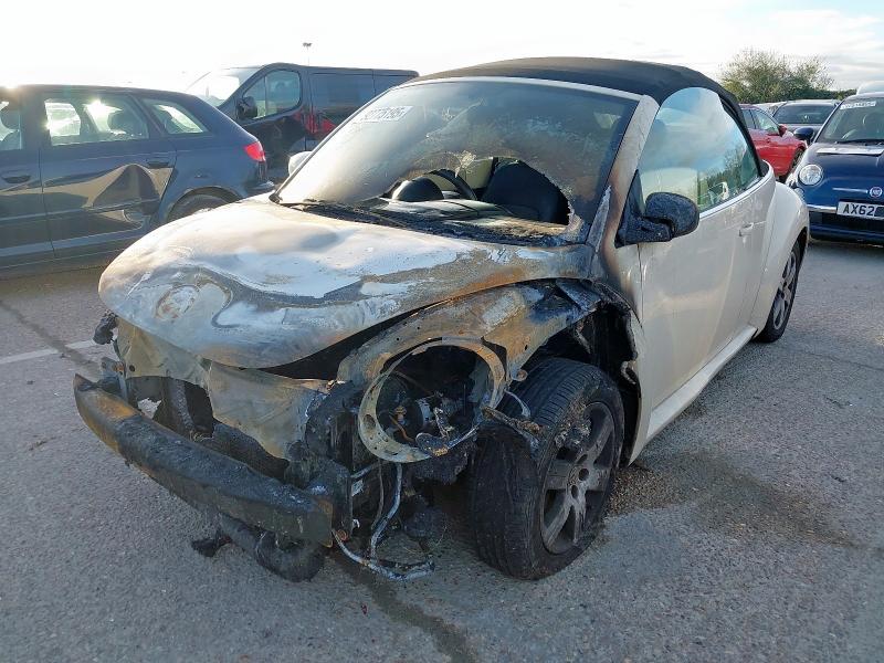 2010 VOLKSWAGEN BEETLE 1.6 LUNA 2DR for sale at Copart SANDWICH